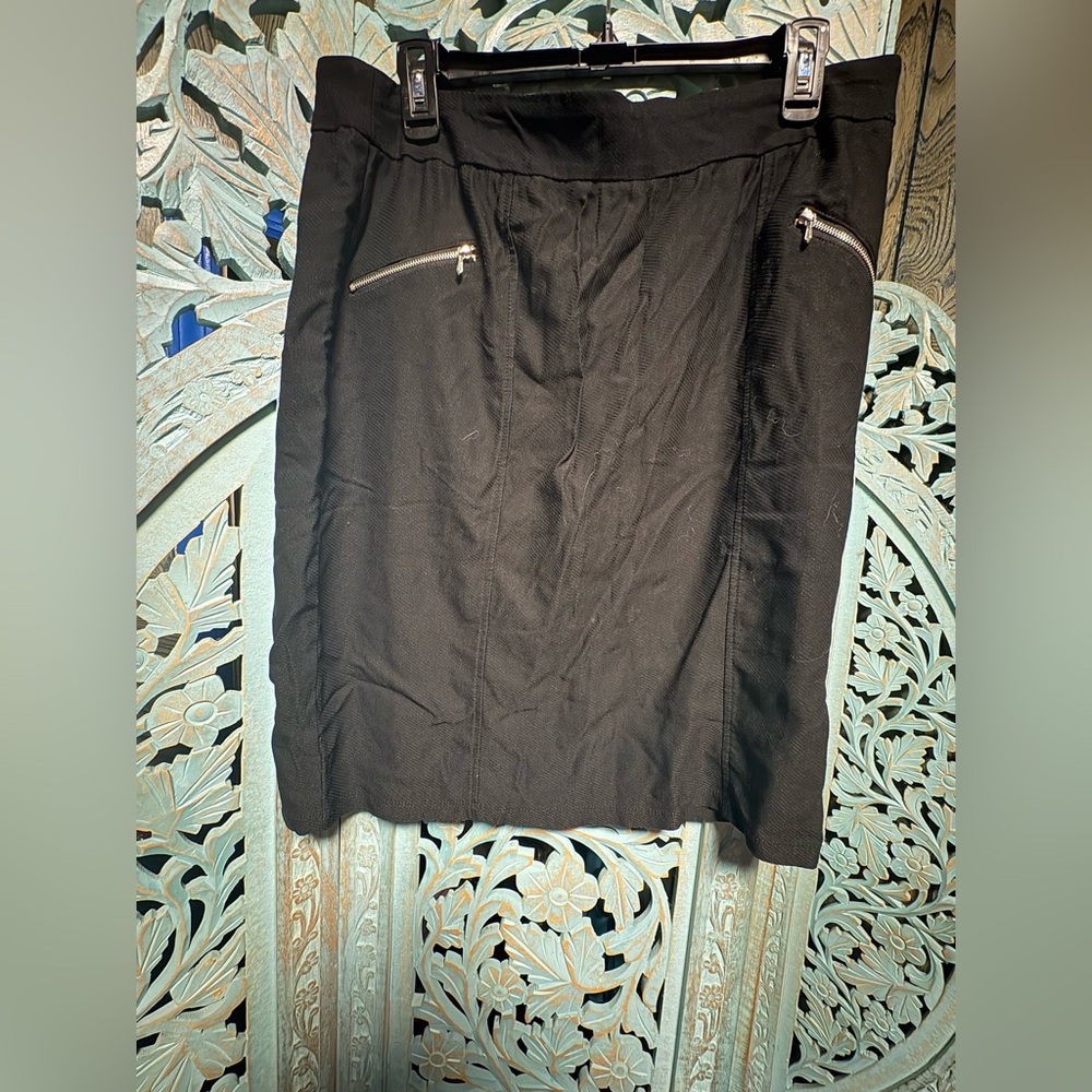 Sharagano Black Pencil Skirt with Zipper Accents